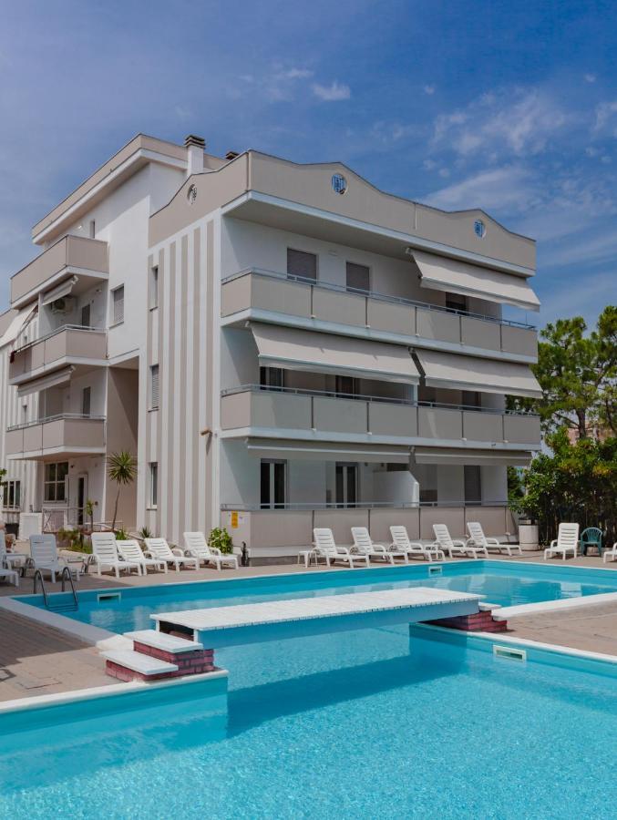 Holiday Club Residence 알바아드리안티카 외부 사진